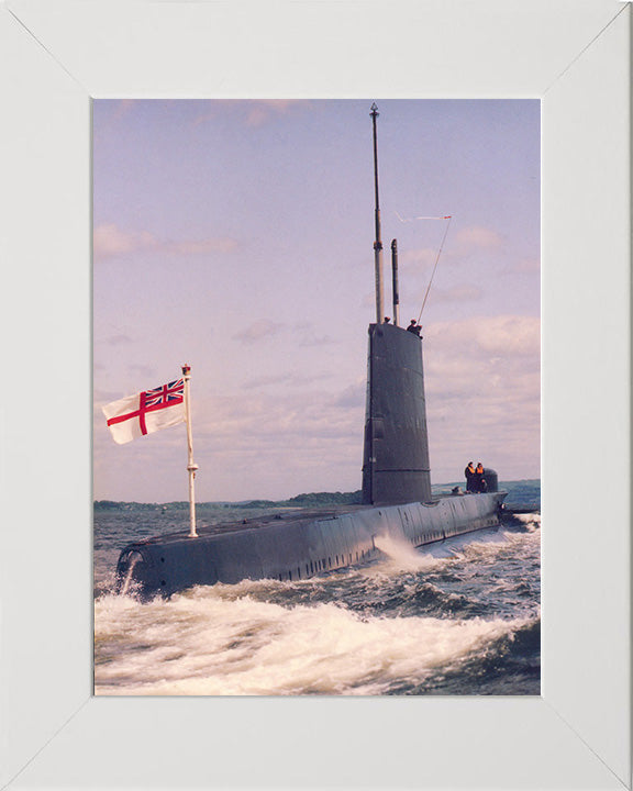 HMS Onyx (S21) Photo Print - Underway - Royal Navy Oberon Class Submarine Hampshire Prints 10 x 8 White Frame No