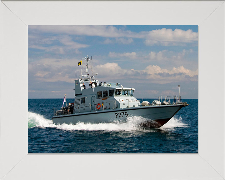 HMS Raider (P275) Photo Print - At Sea 2009 - Royal Navy Archer Class P2000 Patrol Vessel Hampshire Prints 10 x 8 White Frame No