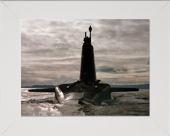 HMS Vigilant (S30) Photo Print - Clyde 1996 - Royal Navy Vanguard Class Submarine Hampshire Prints 10 x 8 White Frame No