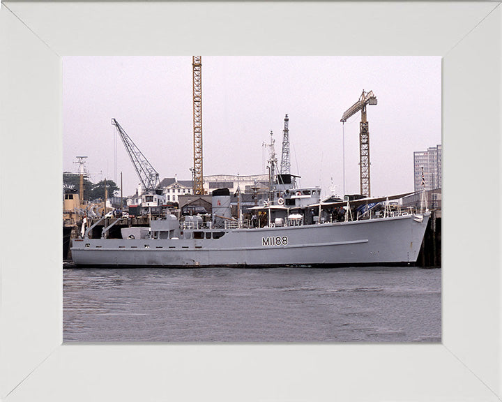 HMS Walkerton M1188 | Photo Print | Framed Print | Ton Class | Minesweeper | Royal Navy Hampshire Prints