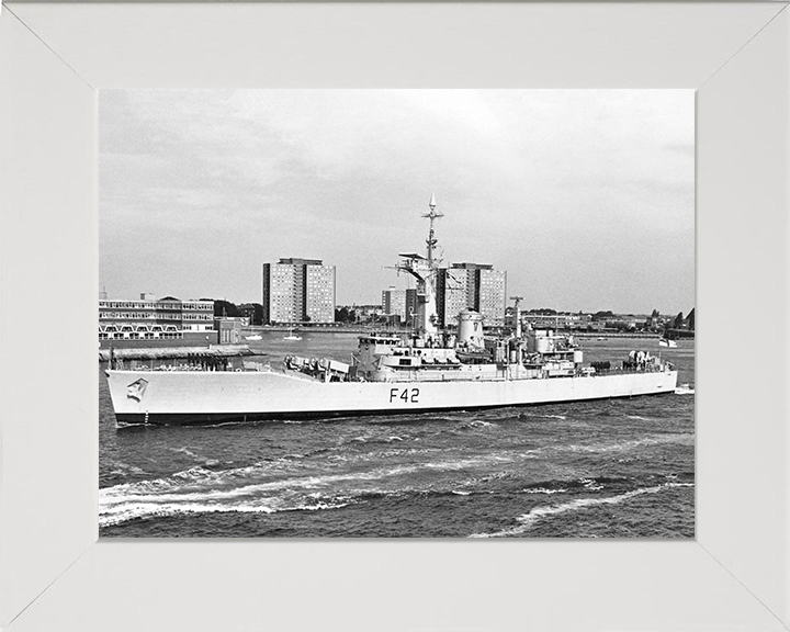 HMS Phoebe (F42) Photo Print - Leaving Portsmouth 1984 - Royal Navy Leander Class Frigate Posters, Prints, & Visual Artwork Hampshire Prints 10 x 8 White Frame No