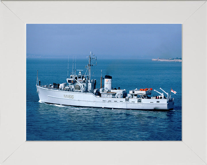 HMS Nurton M1166 | Photo Print | Framed Print | Ton Class | Minesweeper | Royal Navy Hampshire Prints