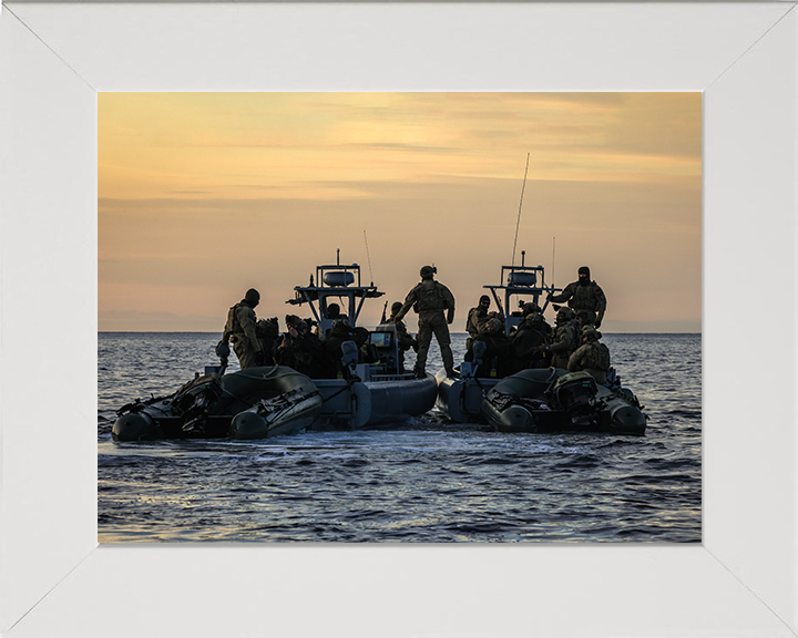 Royal Marines Commandos cross deck from Commando Raiding Craft Photo Print - 40 Commando Hampshire Prints 10 x 8 White Frame No