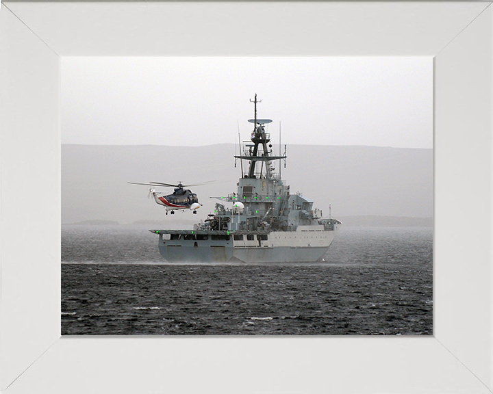 HMS Clyde (P257) Photo Print - With Helicopter 2014 - Royal Navy River Class Patrol Vessel Posters, Prints, & Visual Artwork Hampshire Prints 10 x 8 White Frame No