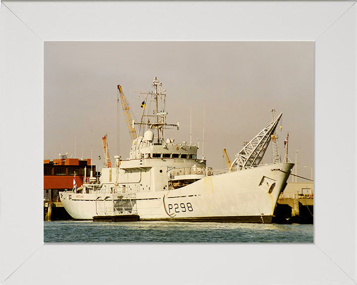 HMS Shetland P298 Royal Navy Island class Patrol Vessel Photo Print or Framed Photo Print - Hampshire Prints