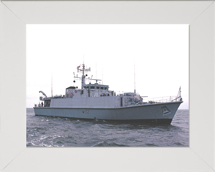 HMS Inverness (M102) Photo Print - at sea 1994 - Royal Navy Sandown Class Minehunter