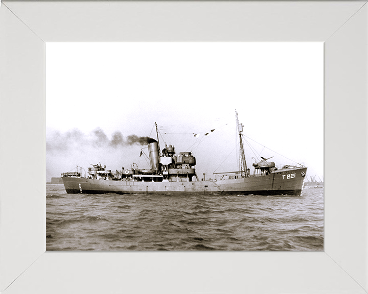 HMS Portsdown (T221) Photo Print - At Sea 1942 - Royal Navy Hills Class Trawler Posters, Prints, & Visual Artwork Hampshire Prints 10 x 8 White Frame No