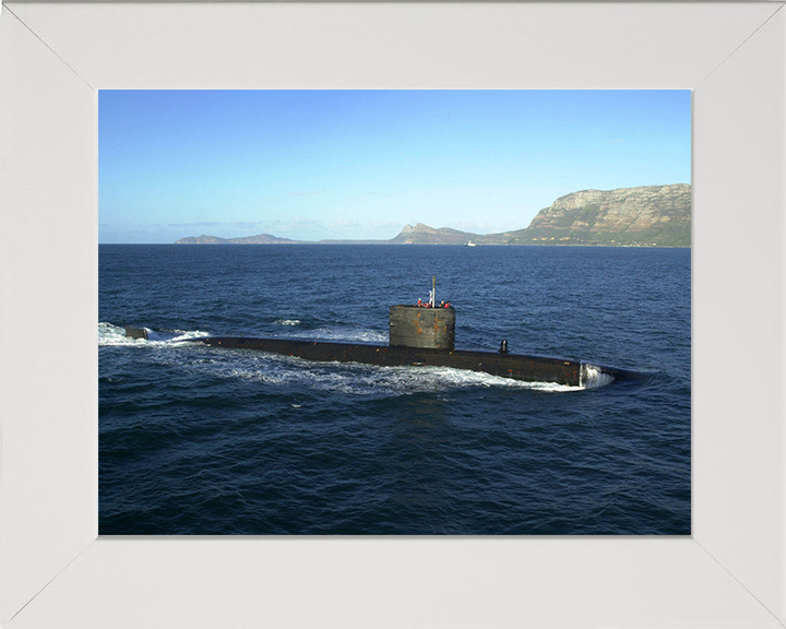 HMS Splendid (S106) Photo Print - South Africa 2002 - Royal Navy Swiftsure Class Submarine Hampshire Prints 10 x 8 White Frame No
