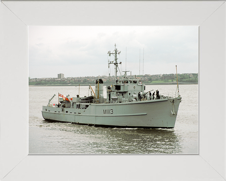 HMS Brereton (M1113) Royal Navy Ton Class Minesweeper Underway Photo Print Wall Art Decor Posters, Prints, & Visual Artwork Hampshire Prints 10 x 8 White Frame No