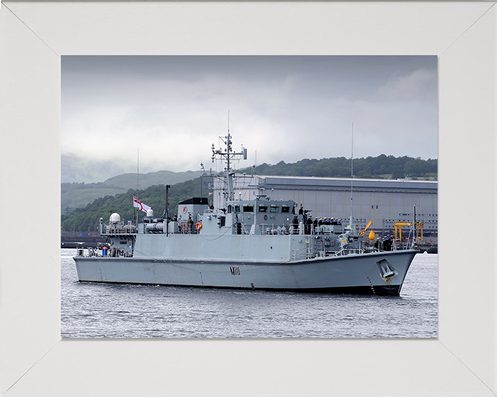HMS Blyth (M111) Photo Print - Faslane 2012 - Royal Navy Sandown Class Minehunter Posters, Prints, & Visual Artwork Hampshire Prints 10 x 8 White Frame No