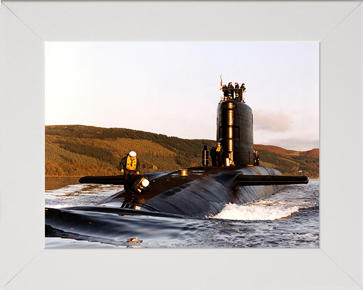 HMS Resolution S22 Submarine | Photo Print | Framed Print | Resolution Class | Royal Navy Hampshire Prints
