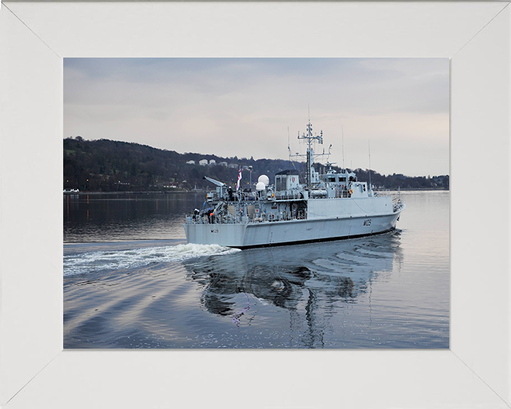 HMS Bangor (M109) Photo Print - Clyde 2009 - Royal Navy Sandown Class Minehunter Posters, Prints, & Visual Artwork Hampshire Prints 10 x 8 White Frame No