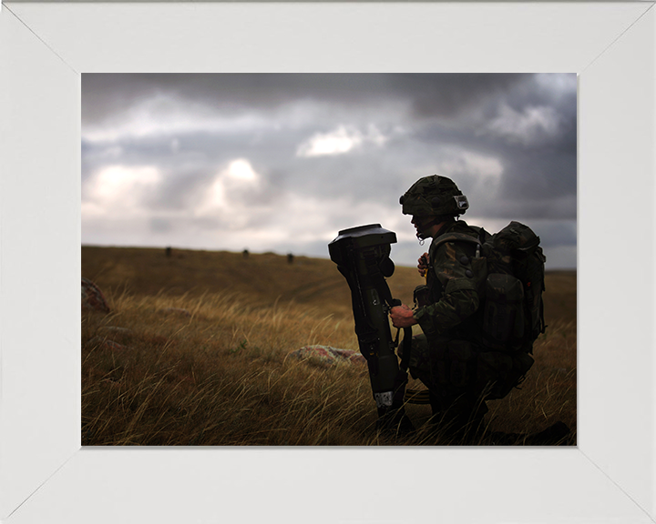 Soldier with Light Anti Tank Weapon Photo Print - British Army Hampshire Prints 6 x 4 No Frame No