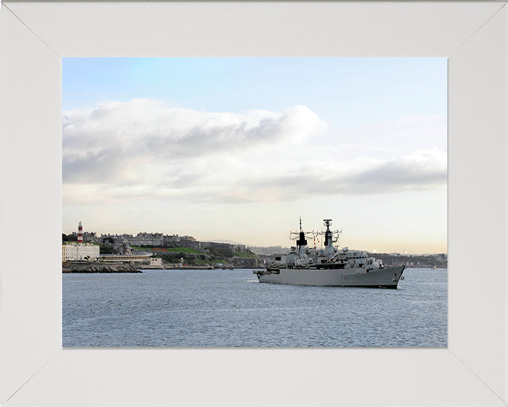 HMS Chatham (F87) Photo Print - Homecoming 2008 - Royal Navy Type 22 Frigate Posters, Prints, & Visual Artwork Hampshire Prints 10 x 8 White Frame No