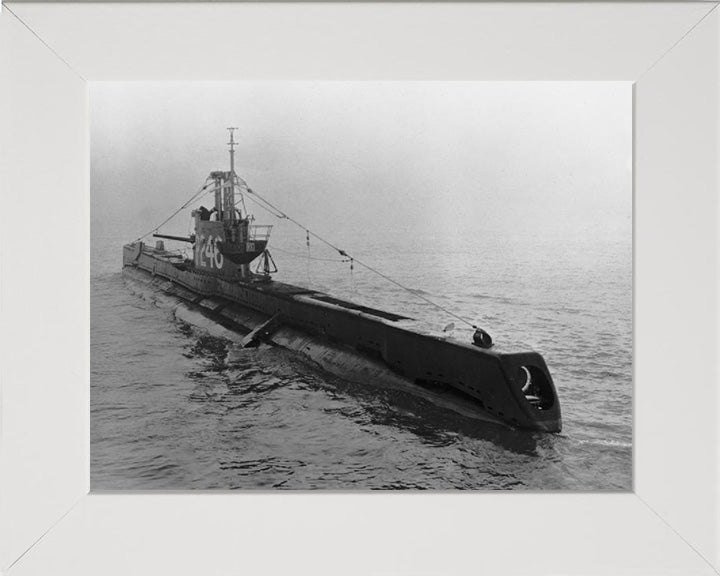 HMS Statesman (P246) Photo Print - Starboard Bow View - Royal Navy S Class Submarine Hampshire Prints 10 x 8 White Frame No