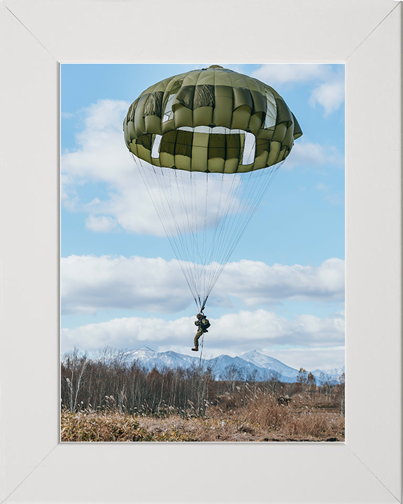 British Army Parachute Regiment Soldier Parachuting Japan 2025 Photo Print Wall Art Military Decor Posters, Prints, & Visual Artwork Hampshire Prints 10 x 8 White Frame No