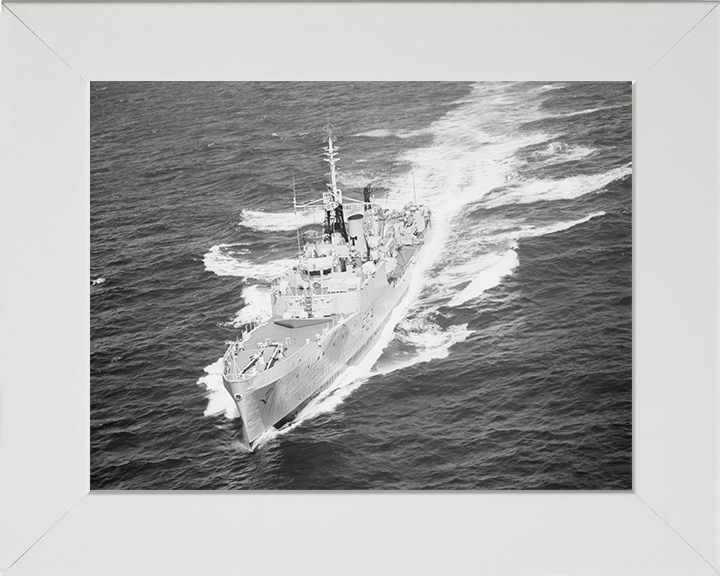 HMS Malcolm (F88) Photo Print - At Sea - Royal Navy Blackwood Class Frigate Hampshire Prints 10 x 8 White Frame No