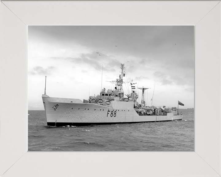 HMS Malcolm (F88) Photo Print - Port Side View - Royal Navy Blackwood Class Frigate Hampshire Prints 10 x 8 White Frame No