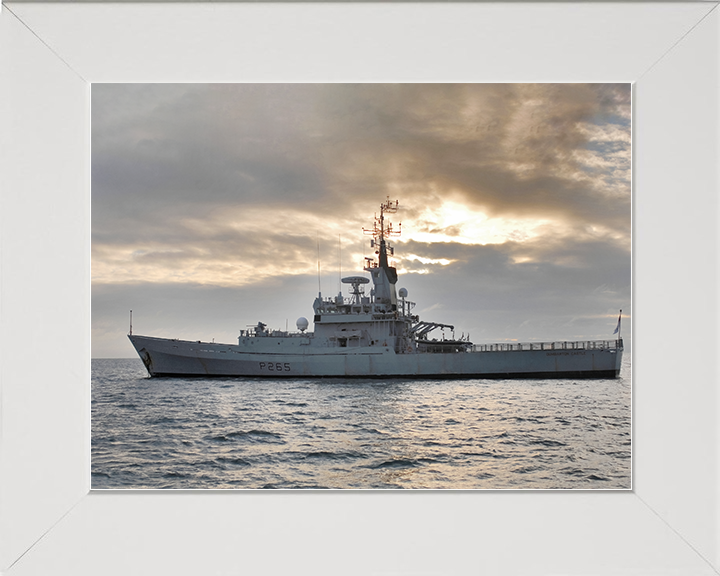 HMS Dumbarton Castle (P265) Royal Navy Castle Class Patrol Vessel At Sunset Photo Print Wall Art Decor Posters, Prints, & Visual Artwork Hampshire Prints 10 x 8 White Frame No