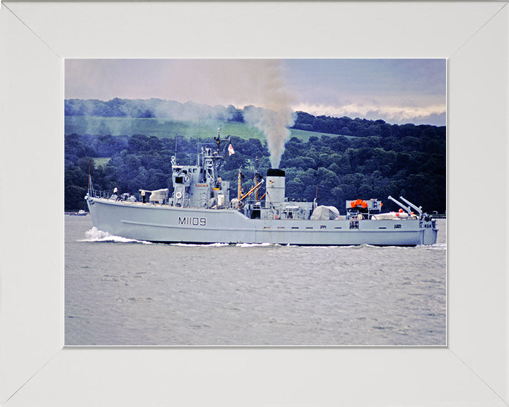 HMS Bickington (M1109) Royal Navy Ton Class Minesweeper Port Beam View Photo Print Wall Art Decor Posters, Prints, & Visual Artwork Hampshire Prints 10 x 8 White Frame No