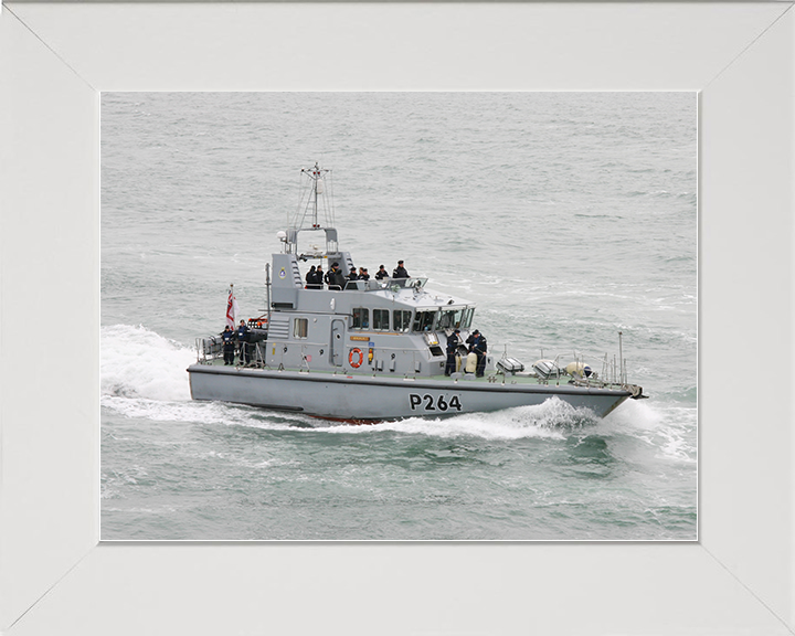 HMS Archer (P264) Royal Navy Archer Class P2000 Patrol Vessel At Speed Photo Print Wall Art Decor Posters, Prints, & Visual Artwork Hampshire Prints 10 x 8 White Frame No