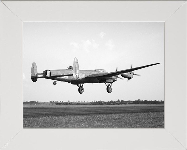RAF Avro Lancaster B Mark III Taking Off Photo Print - Royal Air Force Aircraft Hampshire Prints 10 x 8 White Frame No