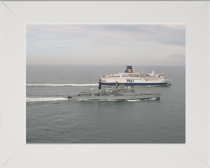 HMS Cardiff (D108) Photo Print - Dover Strait 2003 - Royal Navy Type 42 Destroyer Posters, Prints, & Visual Artwork Hampshire Prints 10 x 8 White Frame No