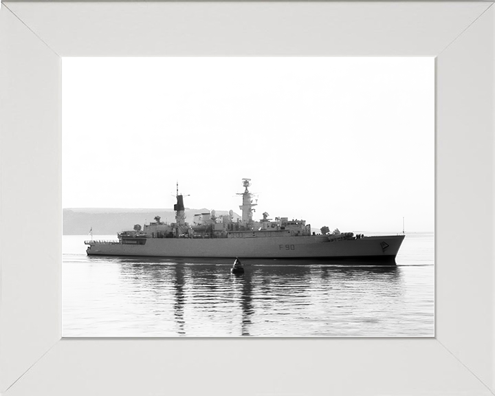 HMS Brilliant (F90) Royal Navy Type 22 Frigate Starboard Beam View Photo Print Wall Art Decor Posters, Prints, & Visual Artwork Hampshire Prints 10 x 8 White Frame No