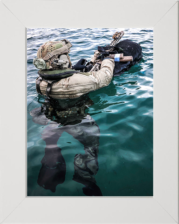 Royal Marine Swims to shore Photo Print 30 Commando Wall Art Military Decor UK Poster Posters, Prints, & Visual Artwork Hampshire Prints 10 x 8 White Frame No