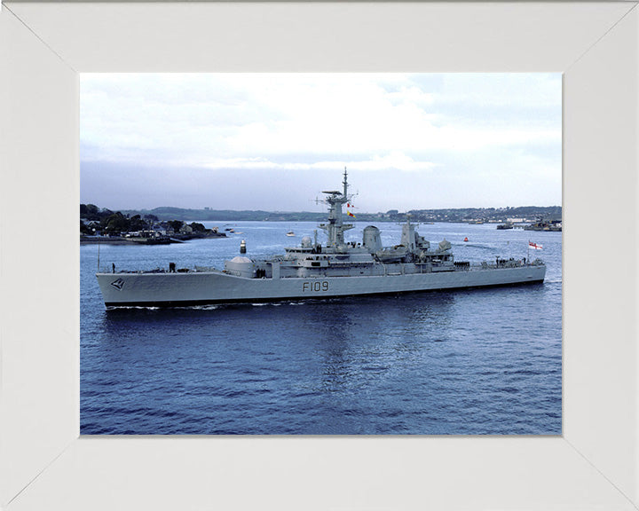 HMS Leander F109 | Photo Print | Framed Print | Leander Class | Frigate | Royal Navy Hampshire Prints