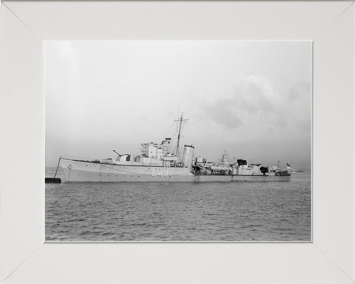HMS Blackmore (L43) Royal Navy Hunt Class Destroyer At A Buoy Photo Print Wall Art Decor Posters, Prints, & Visual Artwork Hampshire Prints 10 x 8 White Frame No
