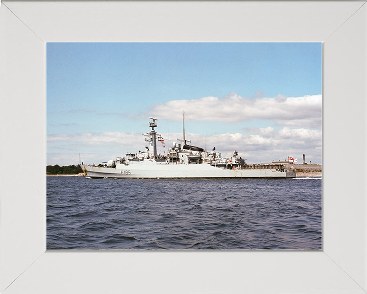 HMS Avenger (F185) Royal Navy Type 21 Frigate Port Beam View Photo Print Wall Art Decor Posters, Prints, & Visual Artwork Hampshire Prints 10 x 8 White Frame No