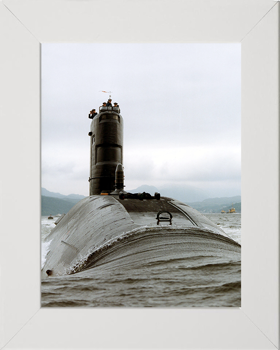 HMS Spartan (S105) Photo Print - Bow View 1993 - Royal Navy Swiftsure Class Submarine Hampshire Prints 10 x 8 White Frame No