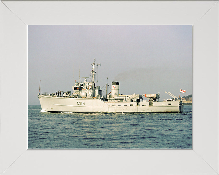 HMS Bronington (M1115) Royal Navy Ton Class Minesweeper Port Side View Photo Print Wall Art Decor Posters, Prints, & Visual Artwork Hampshire Prints 10 x 8 White Frame No