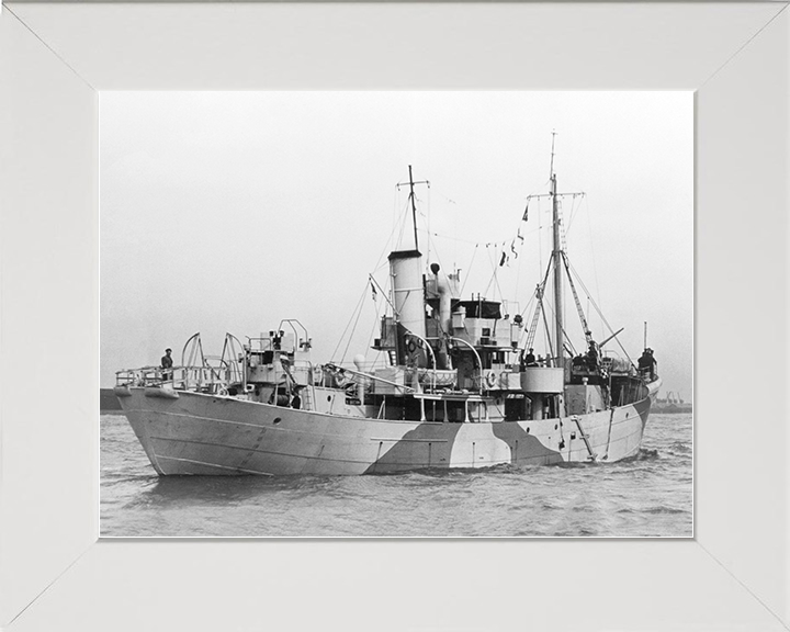 HMS Bream (T306) Royal Navy Fish Class Trawler Port Side View Photo Print Wall Art Decor Posters, Prints, & Visual Artwork Hampshire Prints 10 x 8 White Frame No