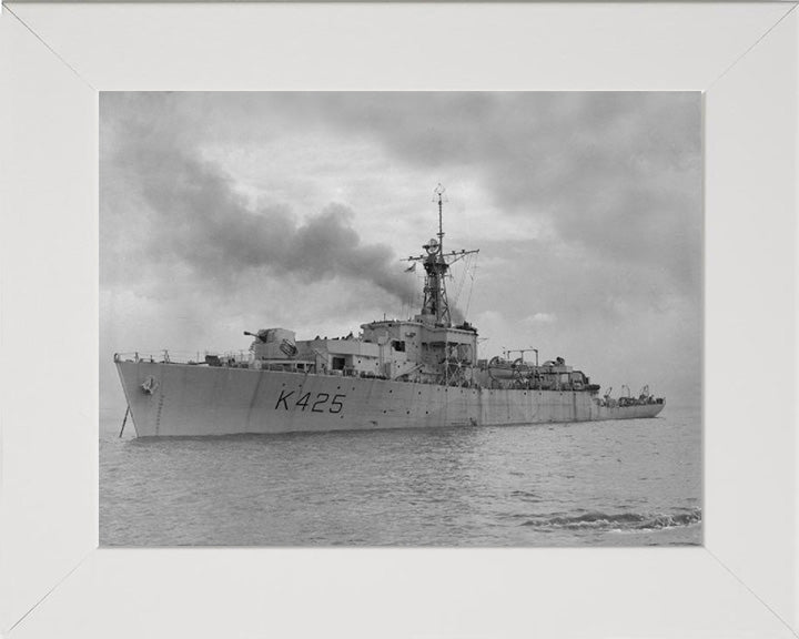 HMS Loch Dunvegan K425 | Photo Print | Framed Print | Loch Class | Frigate | Royal Navy Hampshire Prints