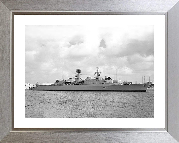 HMS Norfolk (D21) Photo Print - Starboard Beam View - Royal Navy County Class Destroyer Hampshire Prints 10 x 8 Silver Frame Yes
