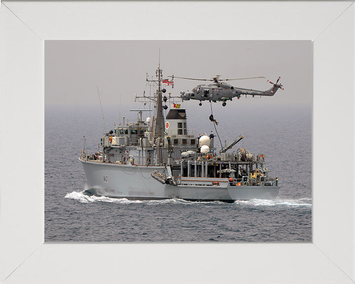 HMS Quorn M41 | Photo Print | Framed Print | Hunt Class | Mine Warfare Vessel | Royal Navy Hampshire Prints