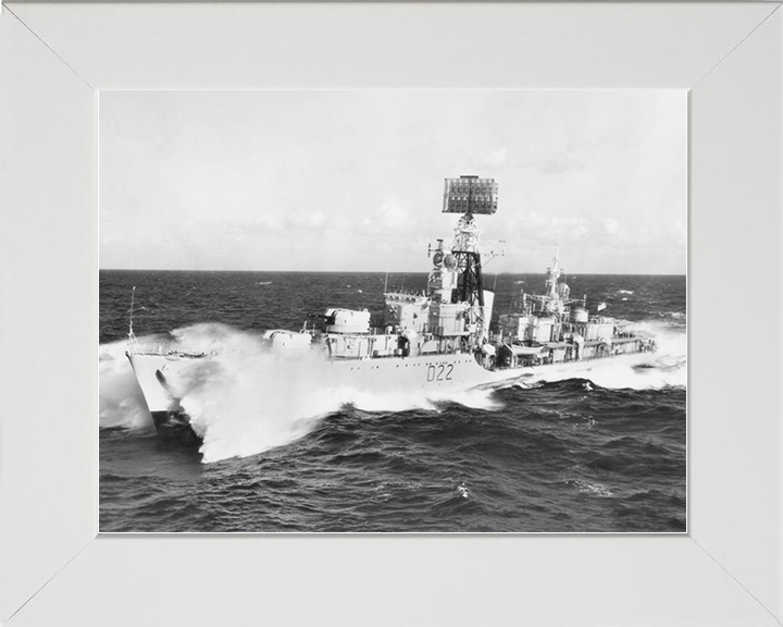 HMS Aisne (D22) Royal Navy Battle Class Destroyer Photo Print Underway Warship Wall Art Posters, Prints, & Visual Artwork Hampshire Prints 10 x 8 White Frame No