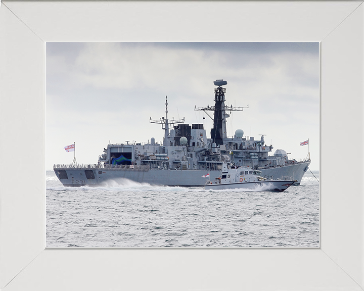 HMS Argyll (F231) Royal Navy Type 23 Frigate With P2000 Wall Art Photo Print Naval Decor Posters, Prints, & Visual Artwork Hampshire Prints 10 x 8 White Frame No