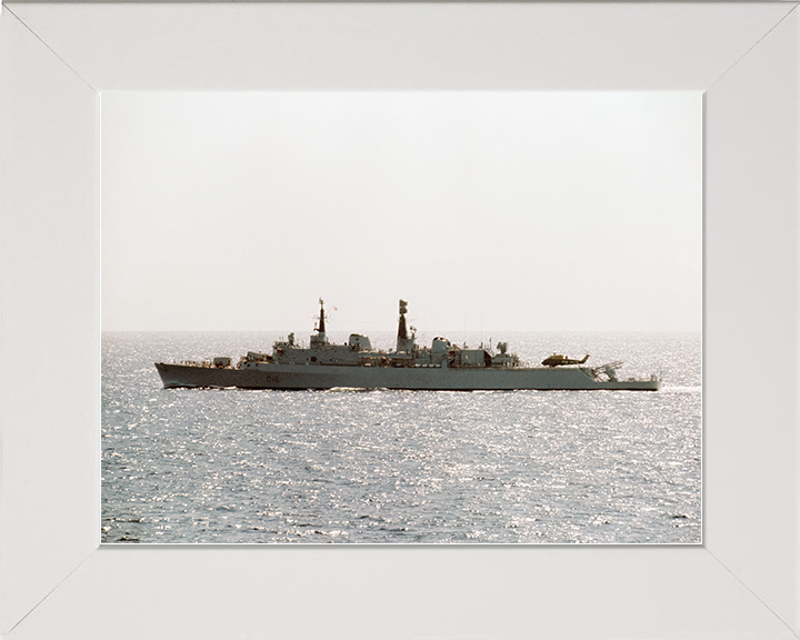 HMS Antrim (D18) Royal Navy County Class Destroyer Port Beam View Photo Print Wall Art Decor Posters, Prints, & Visual Artwork Hampshire Prints 10 x 8 White Frame No