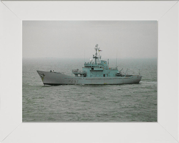 HMS Guernsey P297 Royal Navy Island class Patrol Vessel Photo Print or Framed Photo Print - Hampshire Prints