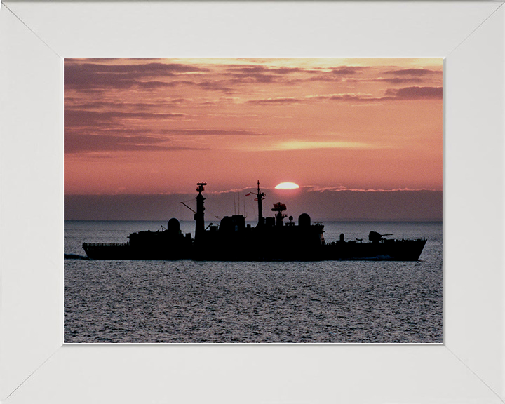 HMS Cardiff (D108) Royal Navy Type 42 Destroyer Sunset Silhouette Photo Print Wall Art Decor Posters, Prints, & Visual Artwork Hampshire Prints 10 x 8 White Frame No