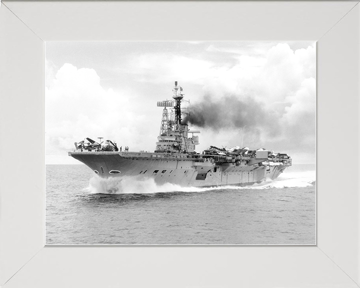 HMS Centaur (R06) Royal Navy Centaur Class Carrier Underway Photo Print Wall Art Decor Posters, Prints, & Visual Artwork Hampshire Prints 10 x 8 White Frame No