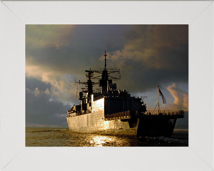 HMS Chatham (F87) Photo Print - Sierra Leone 2006 - Royal Navy Type 22 Frigate Posters, Prints, & Visual Artwork Hampshire Prints 10 x 8 White Frame No