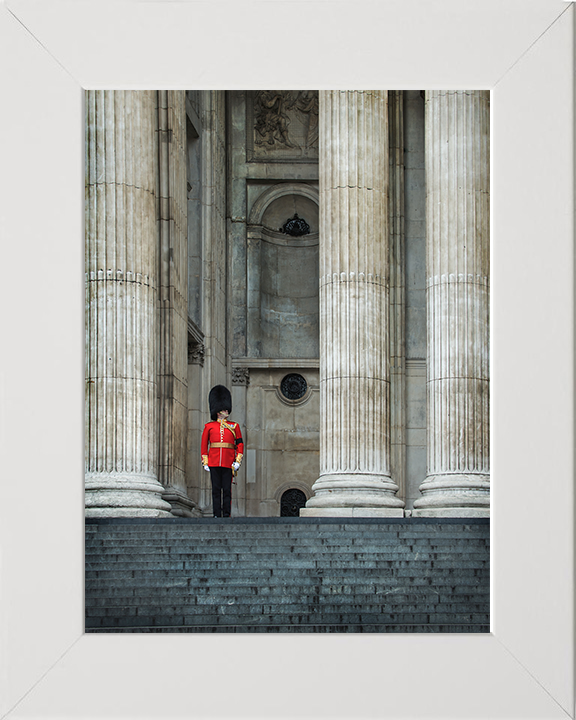Grenadier Guard at st Paul's cathedral Photo Print - British Army Hampshire Prints 10 x 8 White Frame No