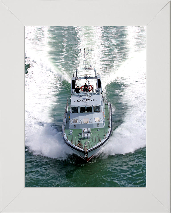 HMS Biter (P270) Photo Print - Bow View 2017 - Royal Navy Archer Class P2000 Patrol Vessel Posters, Prints, & Visual Artwork Hampshire Prints 10 x 8 White Frame No