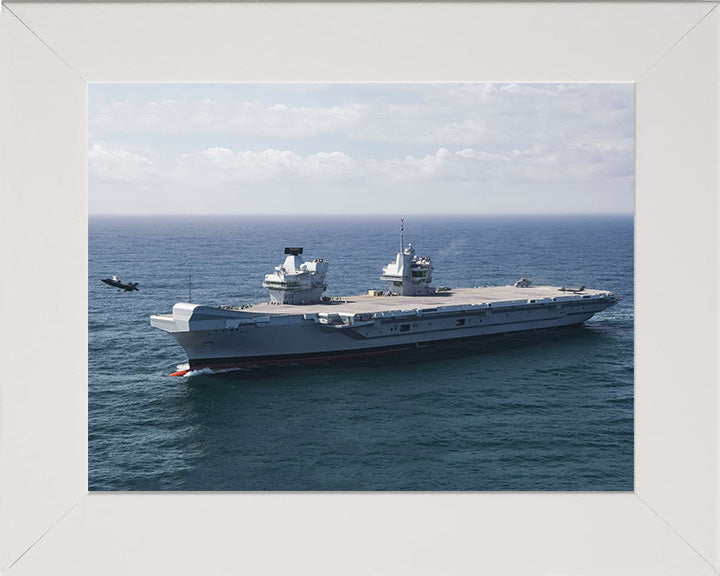 HMS Queen Elizabeth R08 | Photo Print | Framed Print | Queen Elizabeth Class | Aircraft Carrier | Royal Navy Hampshire Prints