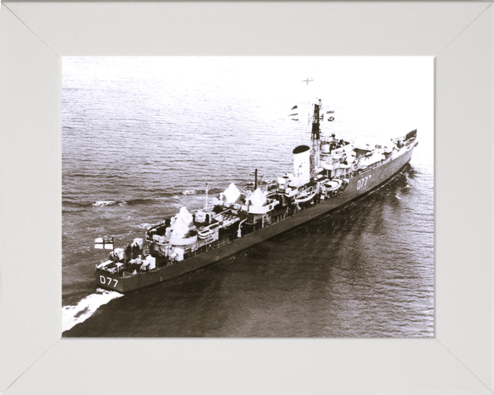 HMS Trafalgar (D77) Photo Print - At Sea - Royal Navy Battle Class Destroyer Posters, Prints, & Visual Artwork Hampshire Prints 10 x 8 White Frame No