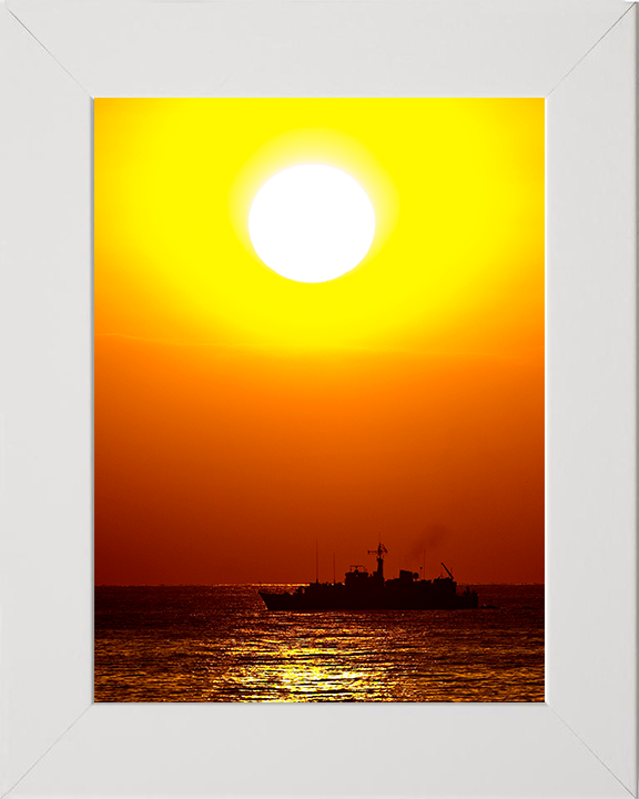 HMS Pembroke (M107) Photo Print - At Sunset 2010 - Royal Navy Sandown Class Minehunter Hampshire Prints 10 x 8 White Frame No